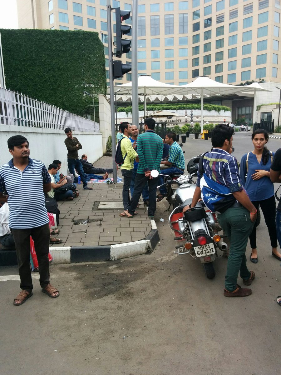 Airport Health center Mumbai waiting queues
